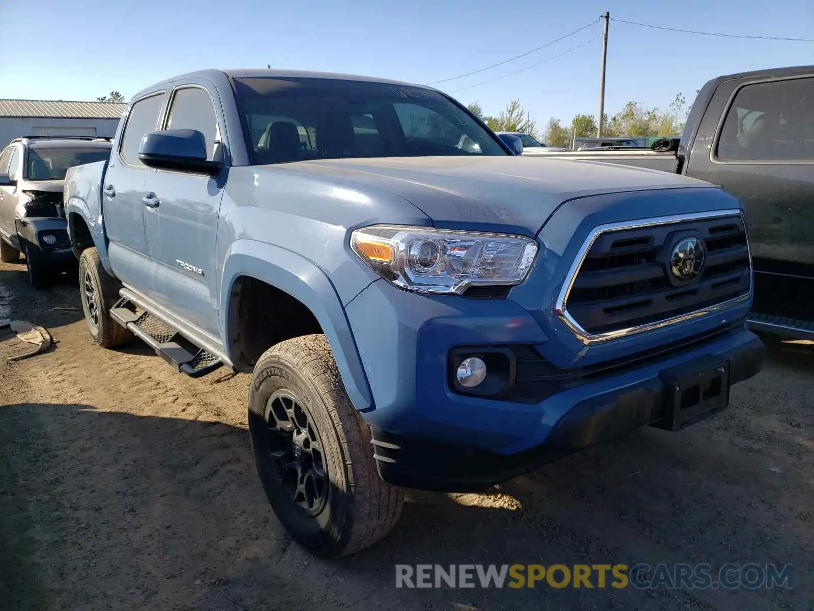 1 Photograph of a damaged car 3TMAZ5CNXKM112156 TOYOTA TACOMA 2019