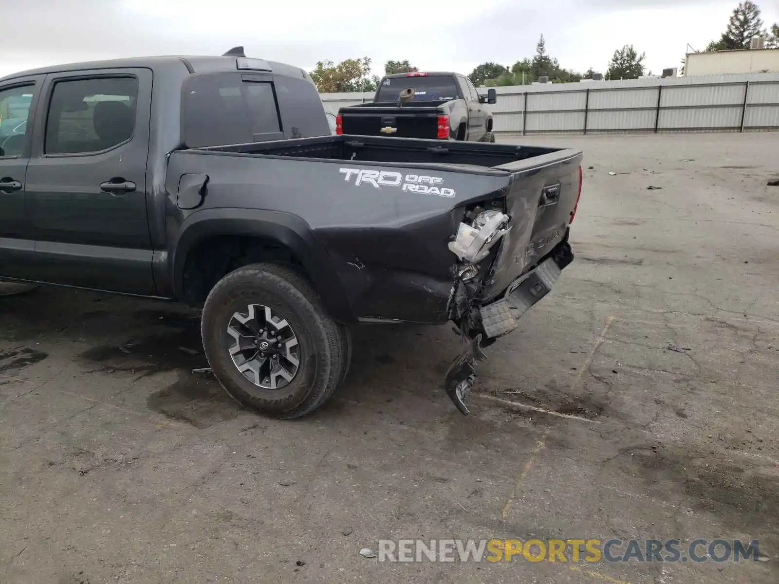 9 Photograph of a damaged car 3TMAZ5CNXKM113887 TOYOTA TACOMA 2019