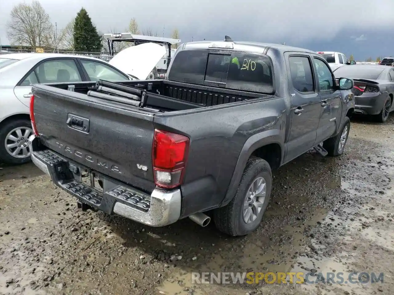 4 Photograph of a damaged car 3TMAZ5CNXKM114389 TOYOTA TACOMA 2019