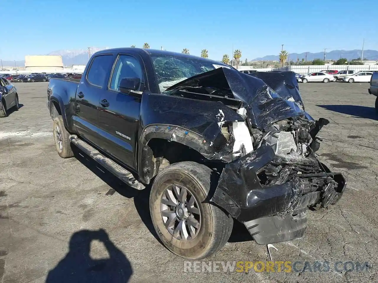 1 Photograph of a damaged car 3TMBZ5DN0KM022016 TOYOTA TACOMA 2019