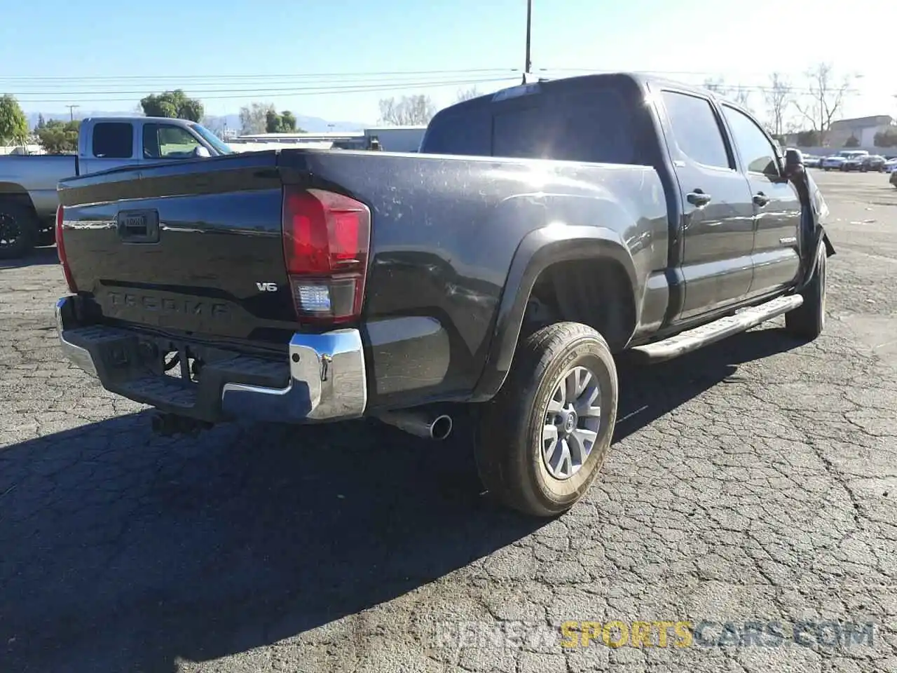 4 Фотография поврежденного автомобиля 3TMBZ5DN0KM022016 TOYOTA TACOMA 2019