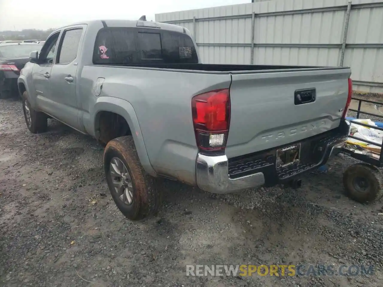 3 Фотография поврежденного автомобиля 3TMBZ5DN0KM023246 TOYOTA TACOMA 2019