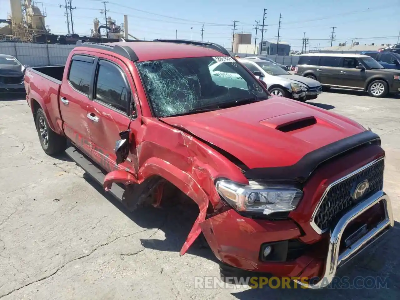 1 Photograph of a damaged car 3TMBZ5DN1KM019884 TOYOTA TACOMA 2019