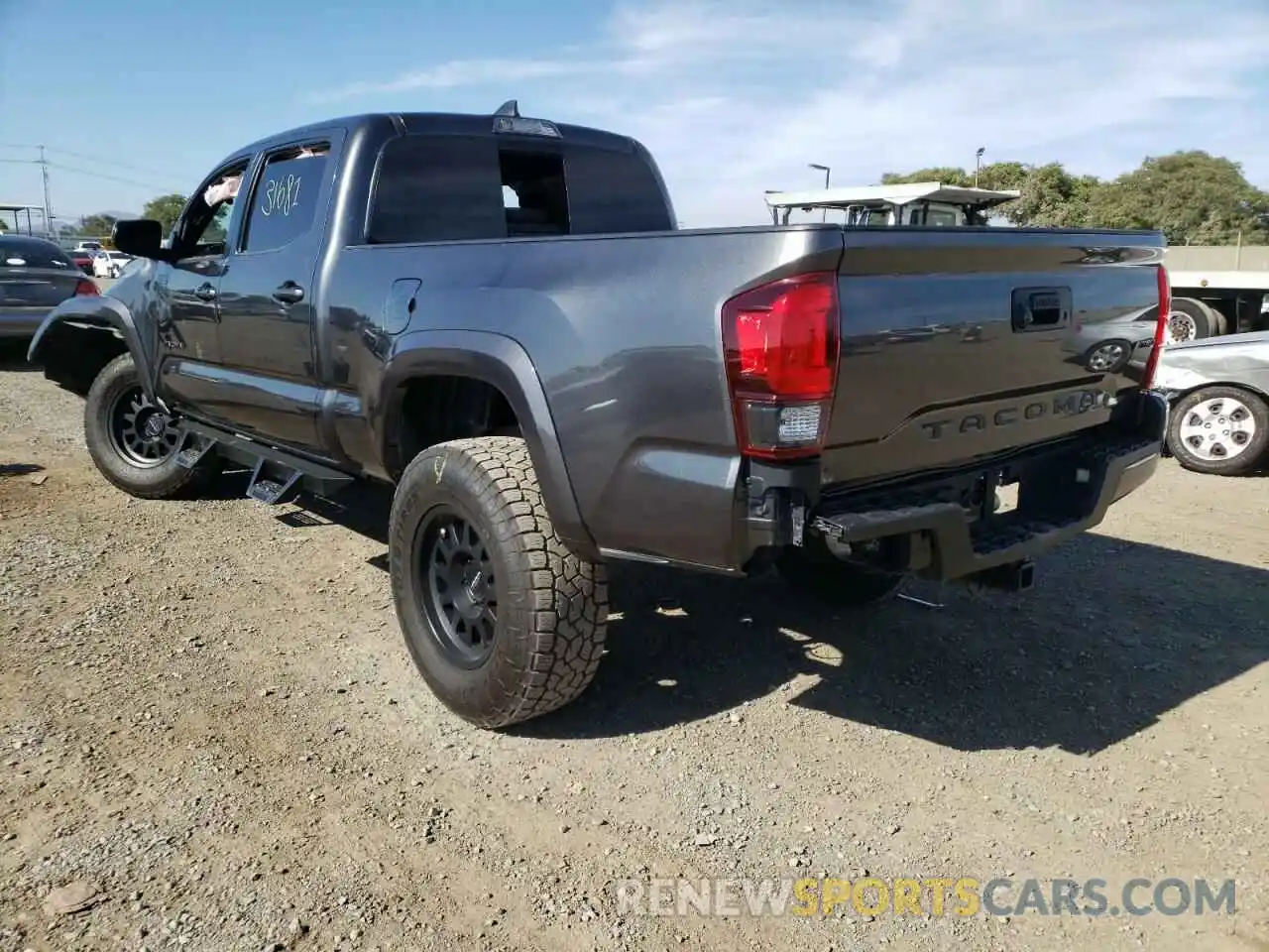 3 Photograph of a damaged car 3TMBZ5DN2KM017335 TOYOTA TACOMA 2019