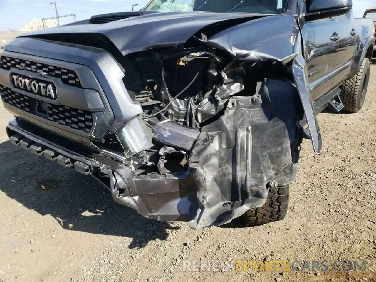 9 Photograph of a damaged car 3TMBZ5DN2KM017335 TOYOTA TACOMA 2019