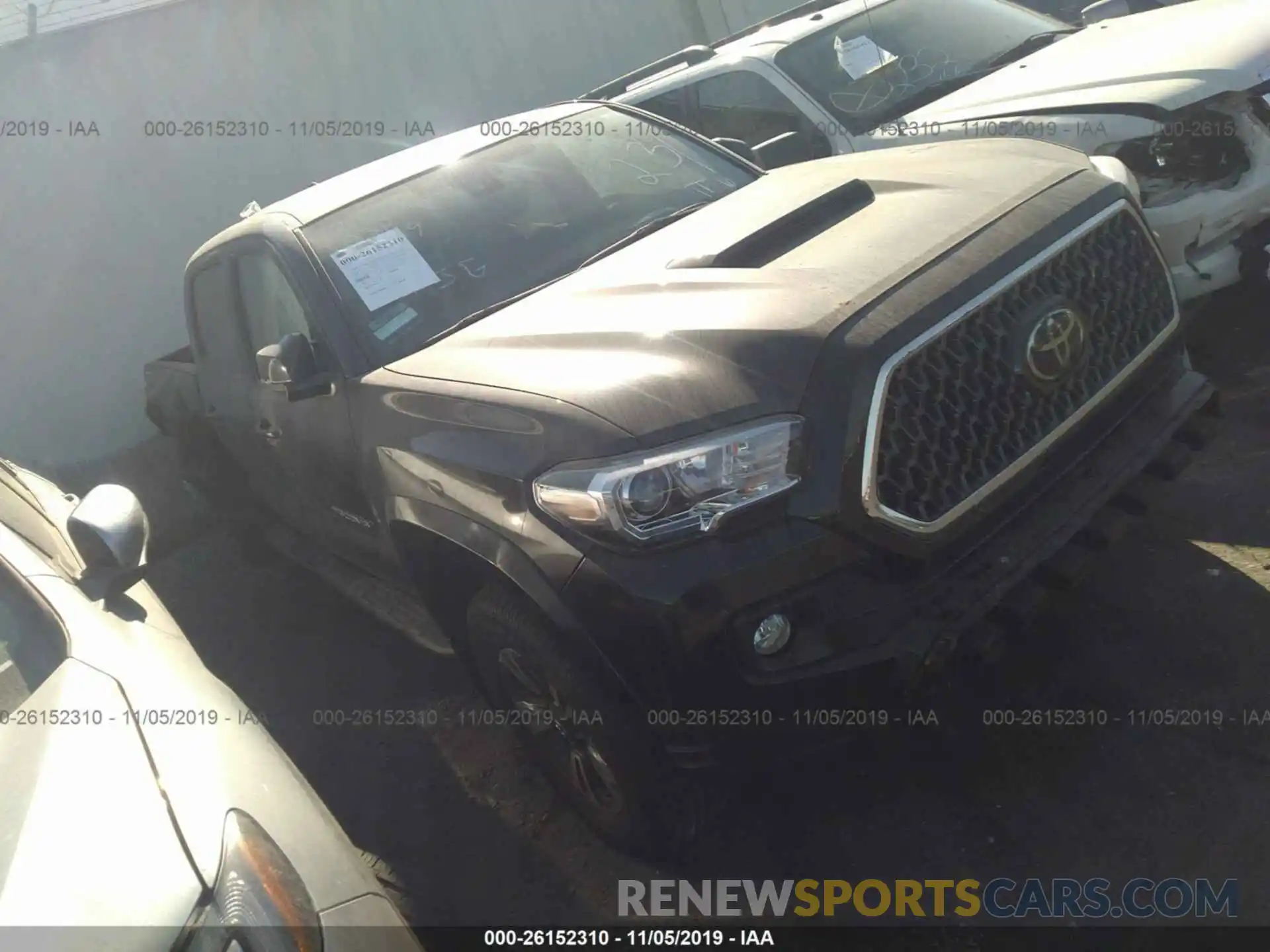 1 Photograph of a damaged car 3TMBZ5DN2KM019490 TOYOTA TACOMA 2019