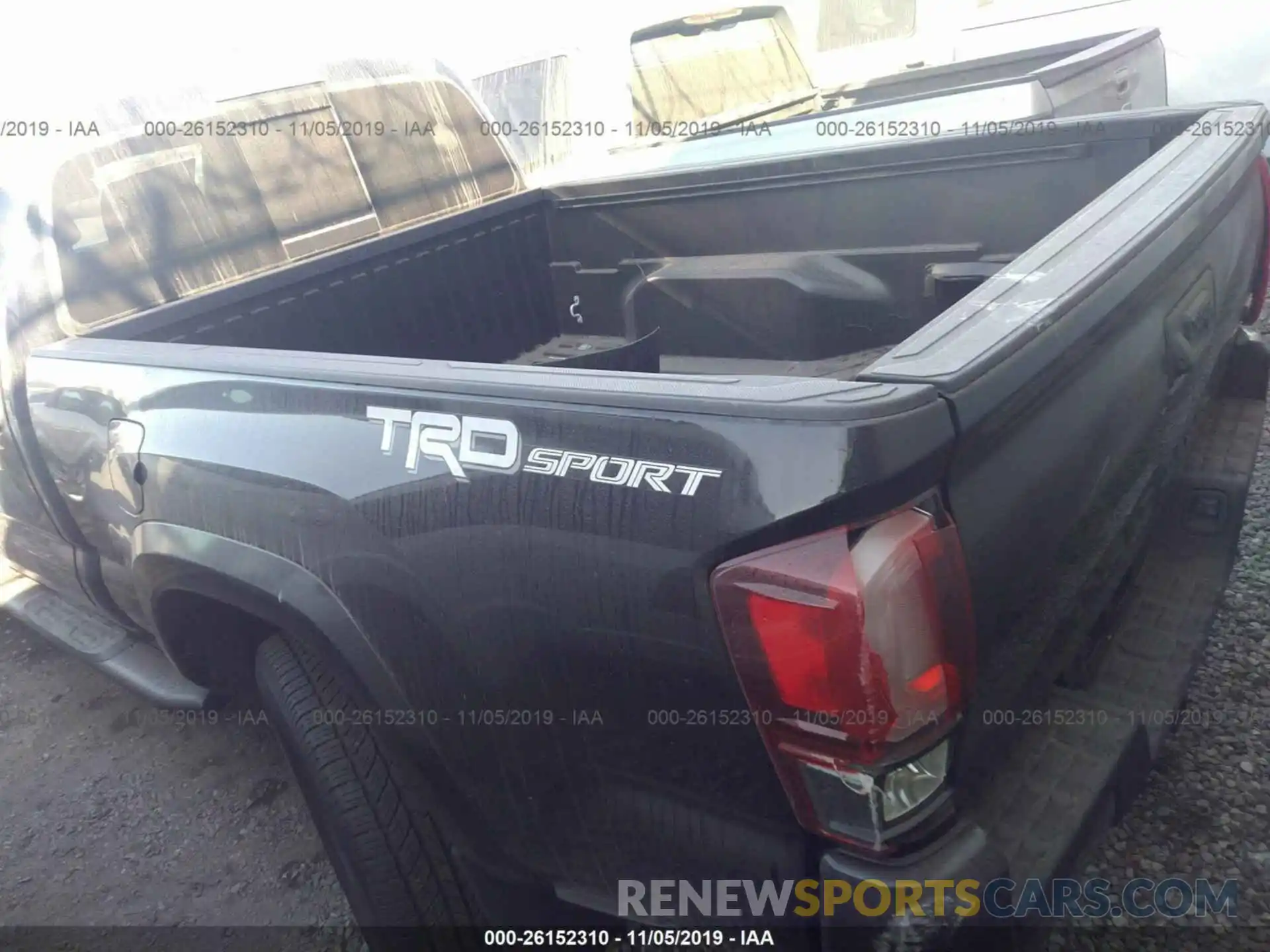 3 Фотография поврежденного автомобиля 3TMBZ5DN2KM019490 TOYOTA TACOMA 2019