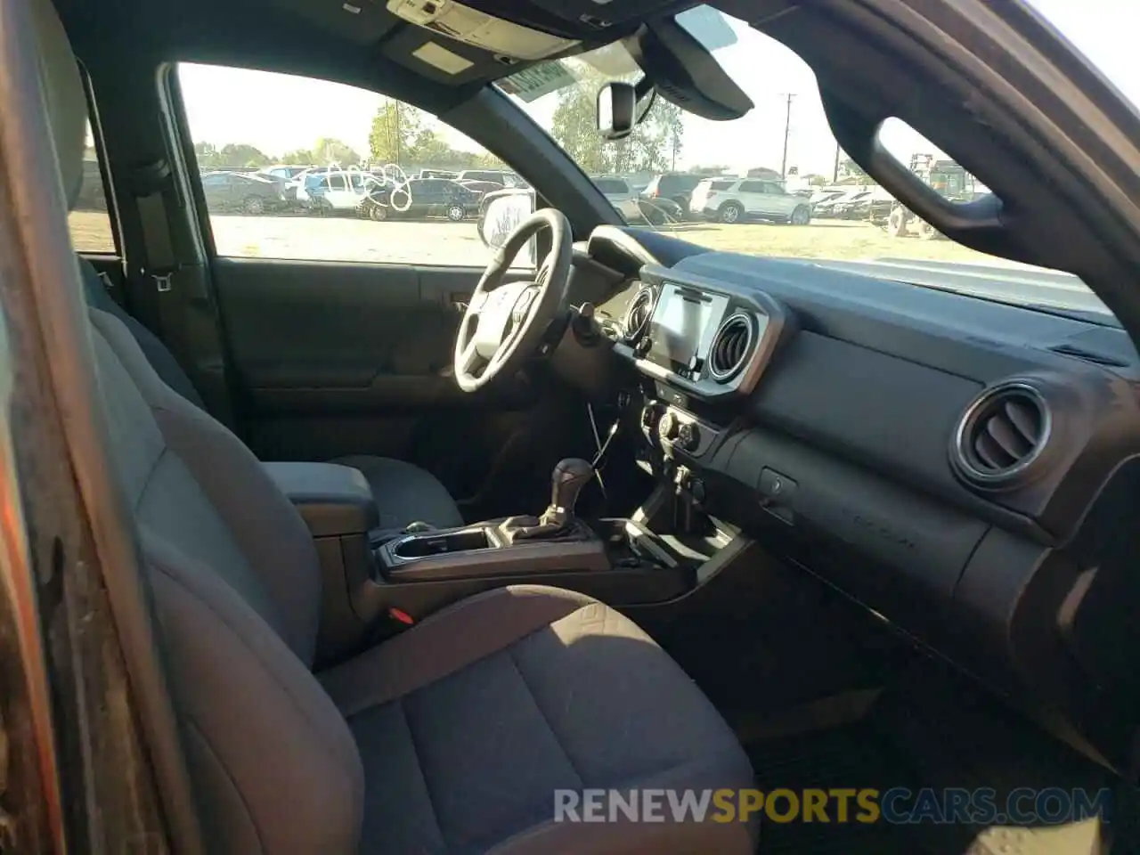 5 Photograph of a damaged car 3TMBZ5DN2KM022132 TOYOTA TACOMA 2019