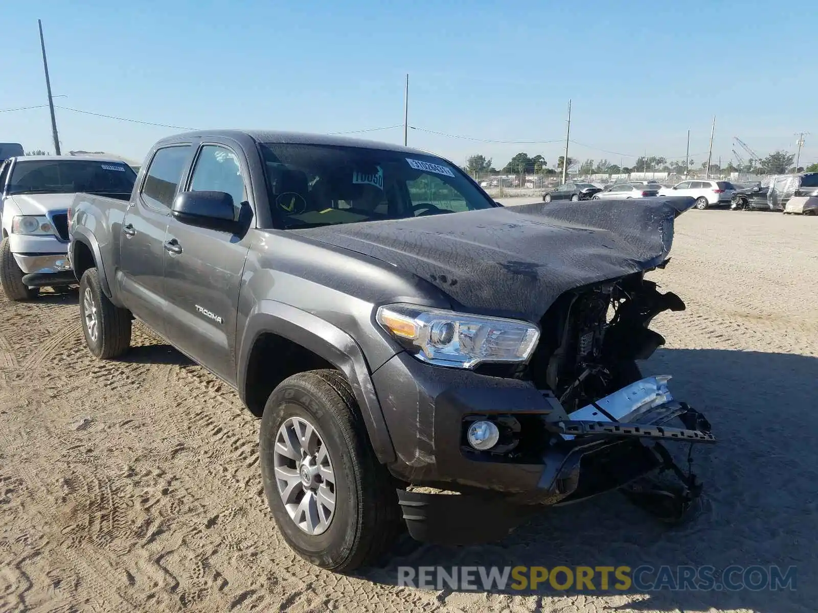 1 Photograph of a damaged car 3TMBZ5DN2KM022695 TOYOTA TACOMA 2019