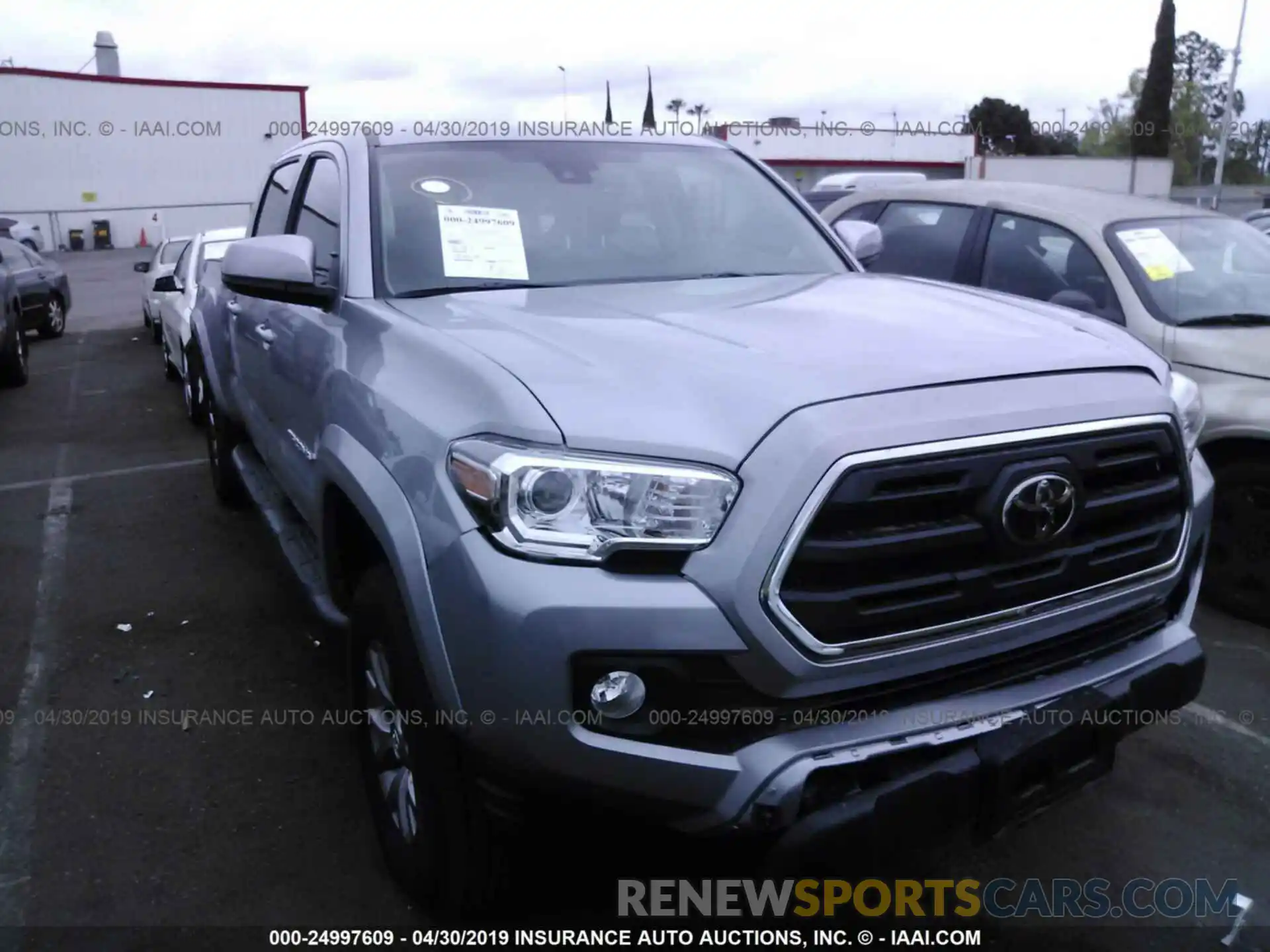 1 Photograph of a damaged car 3TMBZ5DN3KM018395 TOYOTA TACOMA 2019