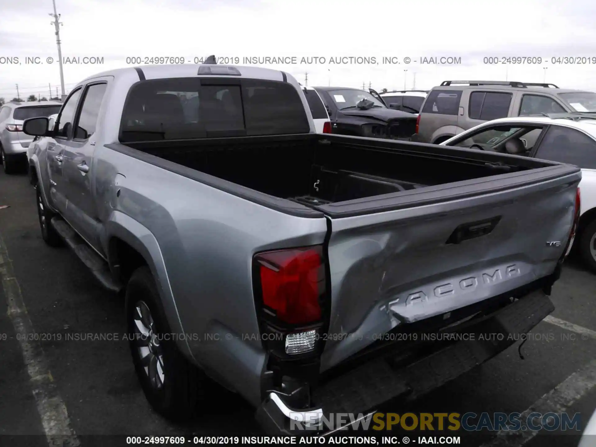 3 Фотография поврежденного автомобиля 3TMBZ5DN3KM018395 TOYOTA TACOMA 2019