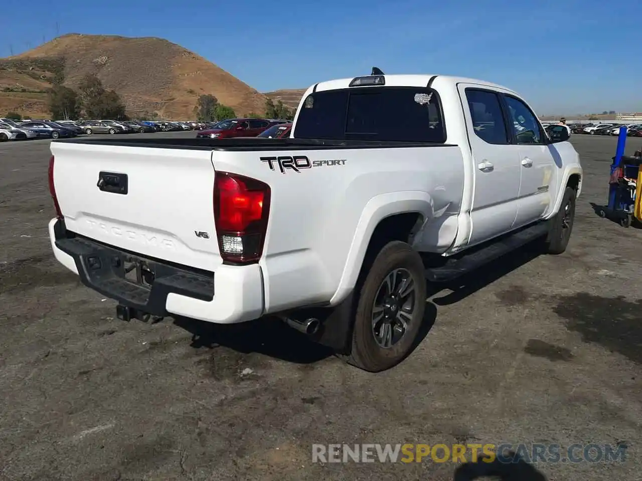 4 Фотография поврежденного автомобиля 3TMBZ5DN3KM019319 TOYOTA TACOMA 2019