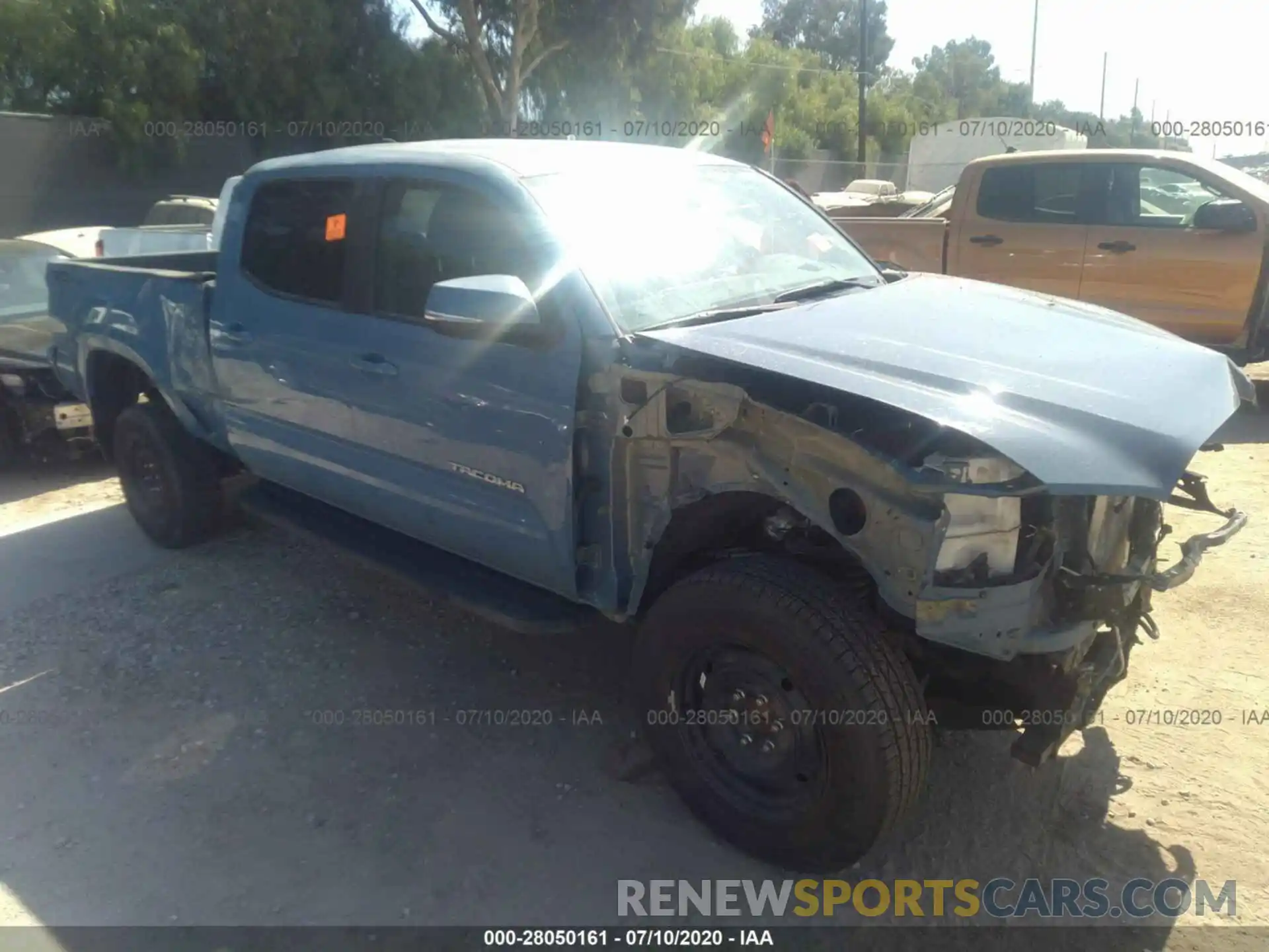 1 Photograph of a damaged car 3TMBZ5DN4KM018308 TOYOTA TACOMA 2019