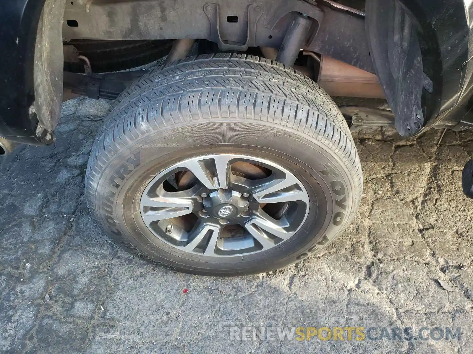 9 Photograph of a damaged car 3TMBZ5DN4KM022214 TOYOTA TACOMA 2019