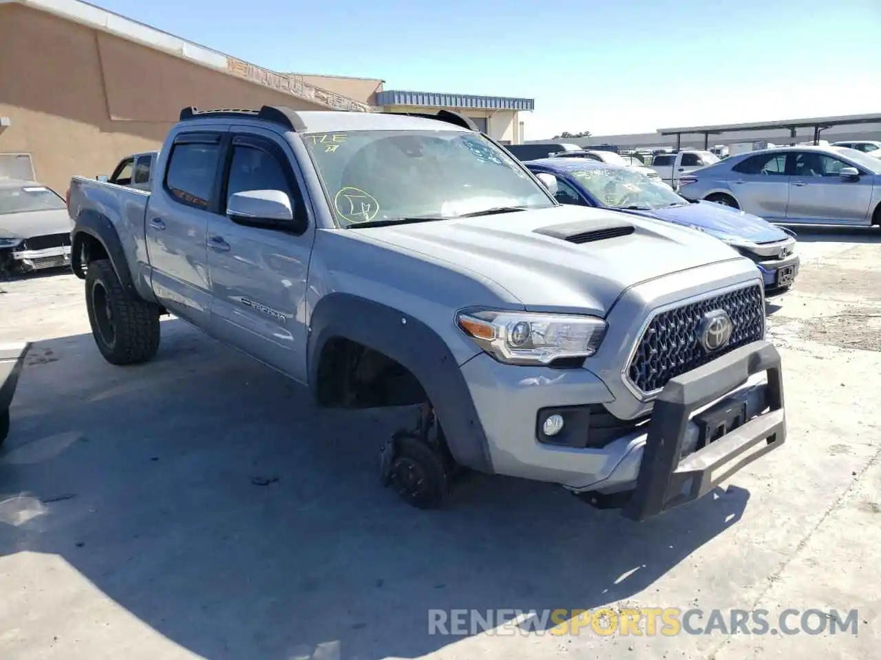 1 Photograph of a damaged car 3TMBZ5DN5KM018561 TOYOTA TACOMA 2019