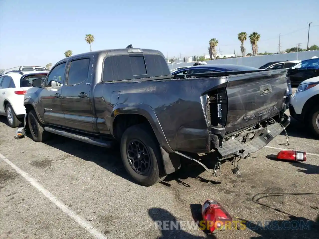 3 Photograph of a damaged car 3TMBZ5DN5KM019094 TOYOTA TACOMA 2019