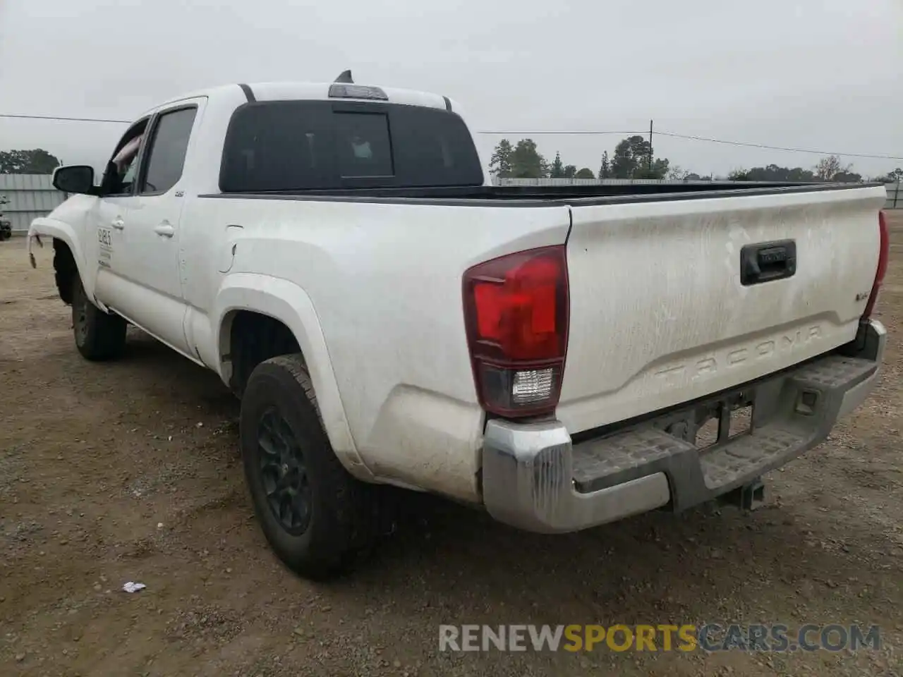 3 Photograph of a damaged car 3TMBZ5DN5KM021914 TOYOTA TACOMA 2019