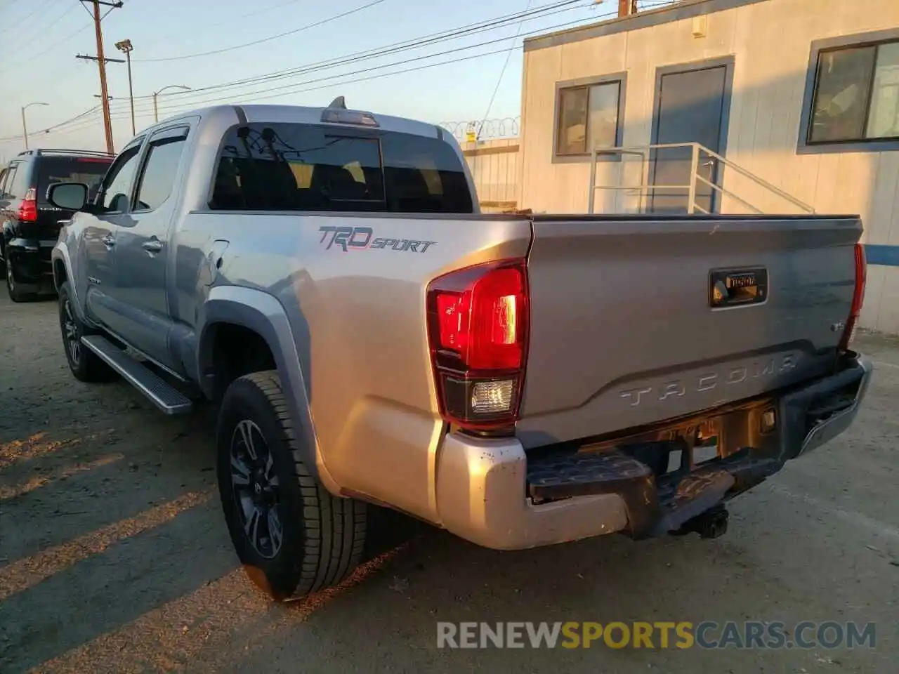 3 Photograph of a damaged car 3TMBZ5DN6KM017337 TOYOTA TACOMA 2019