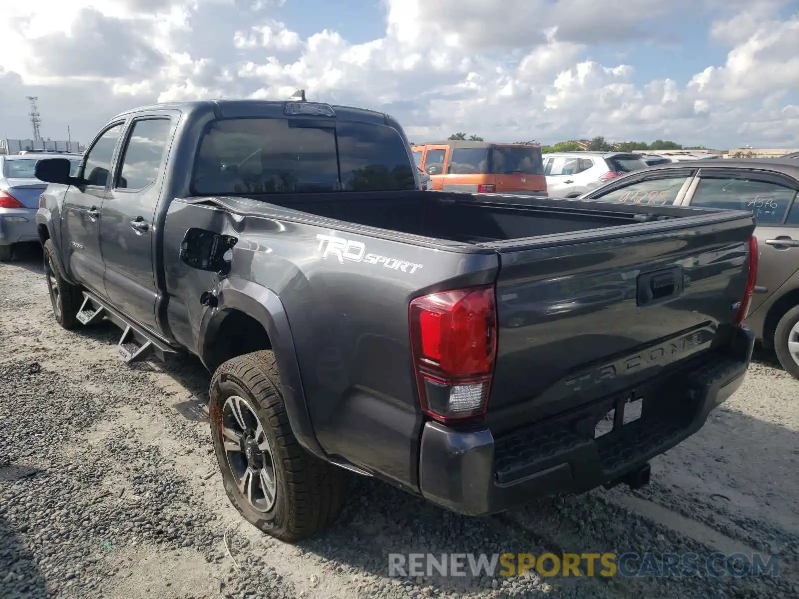 3 Photograph of a damaged car 3TMBZ5DN6KM019492 TOYOTA TACOMA 2019