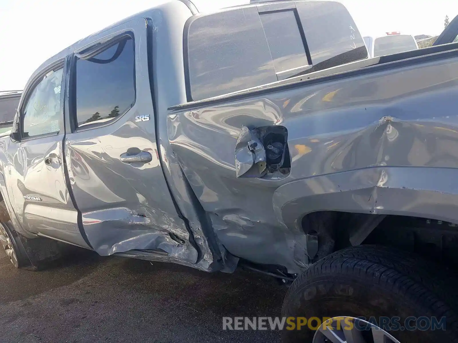 9 Photograph of a damaged car 3TMBZ5DN6KM023154 TOYOTA TACOMA 2019