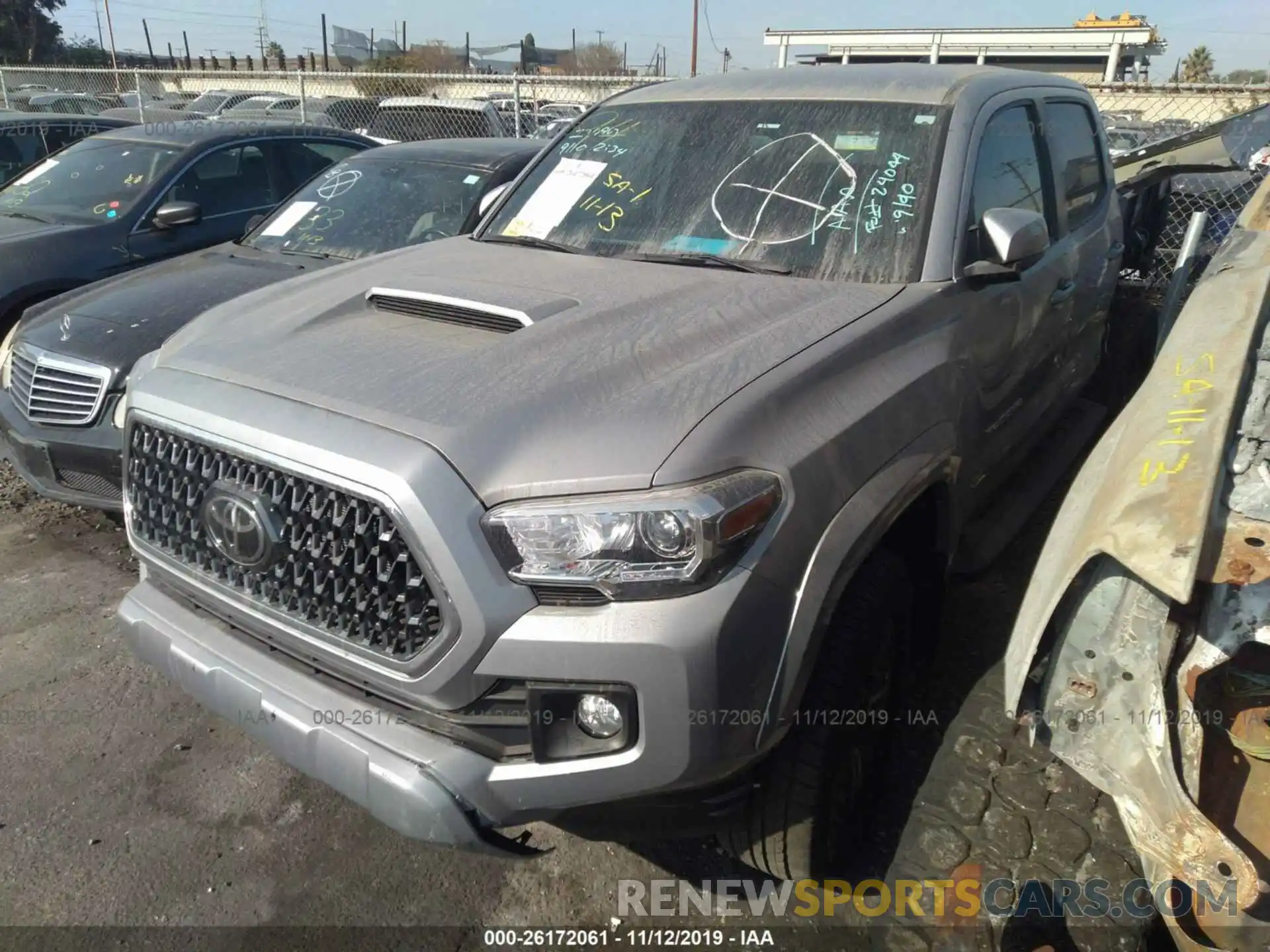 4 Фотография поврежденного автомобиля 3TMBZ5DN7KM018142 TOYOTA TACOMA 2019