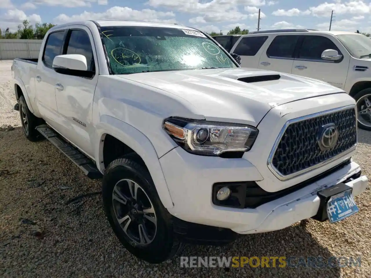 1 Photograph of a damaged car 3TMBZ5DN9KM017686 TOYOTA TACOMA 2019