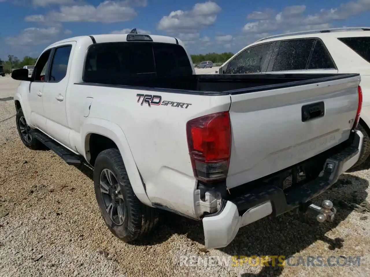 3 Photograph of a damaged car 3TMBZ5DN9KM017686 TOYOTA TACOMA 2019