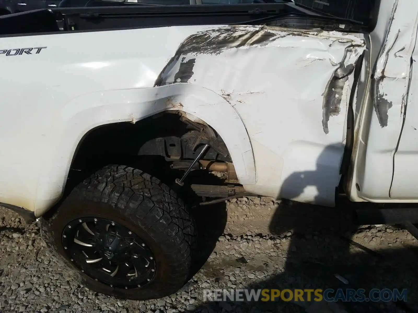 9 Photograph of a damaged car 3TMBZ5DN9KM017994 TOYOTA TACOMA 2019