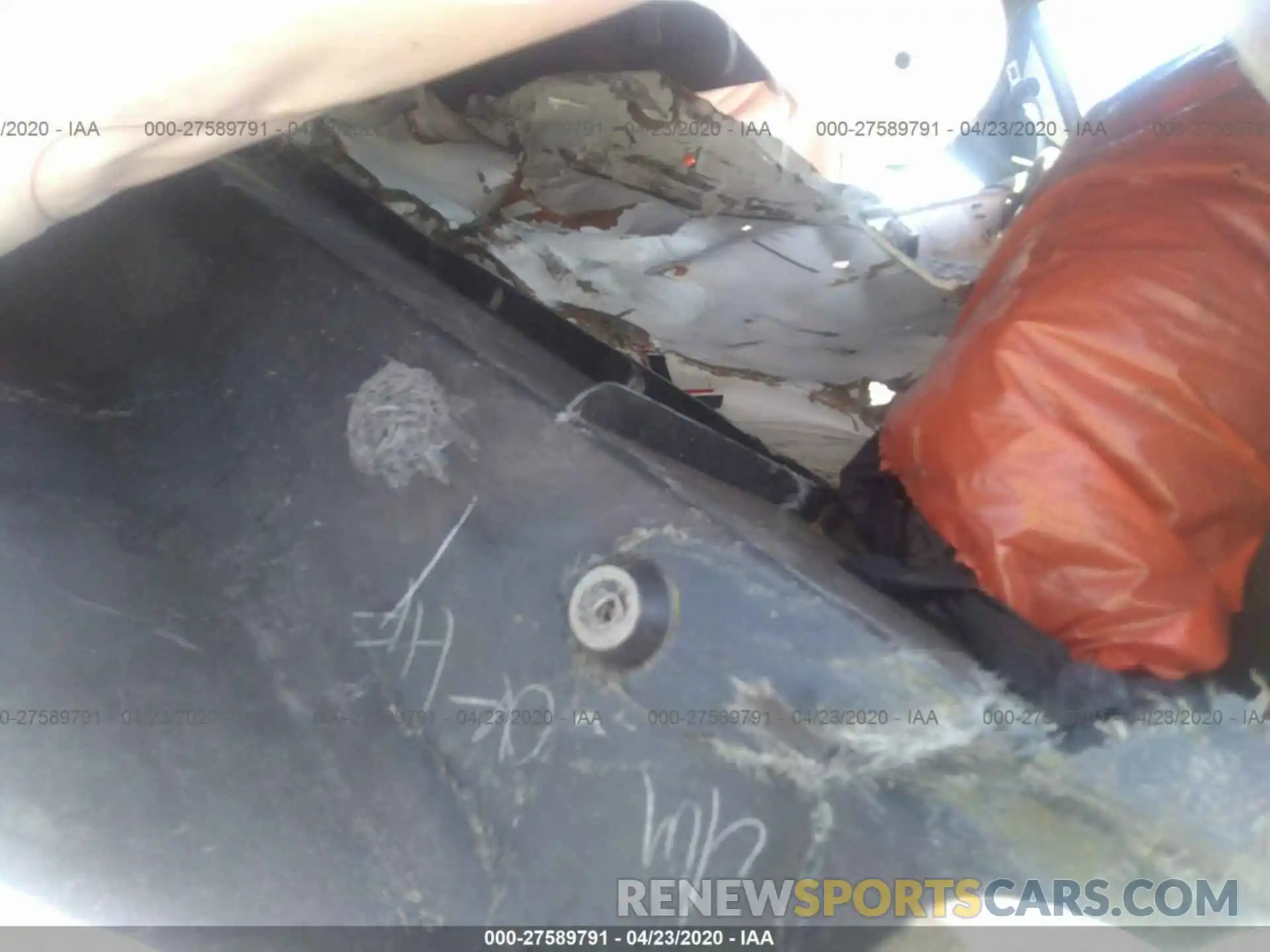 8 Photograph of a damaged car 3TMBZ5DN9KM020233 TOYOTA TACOMA 2019