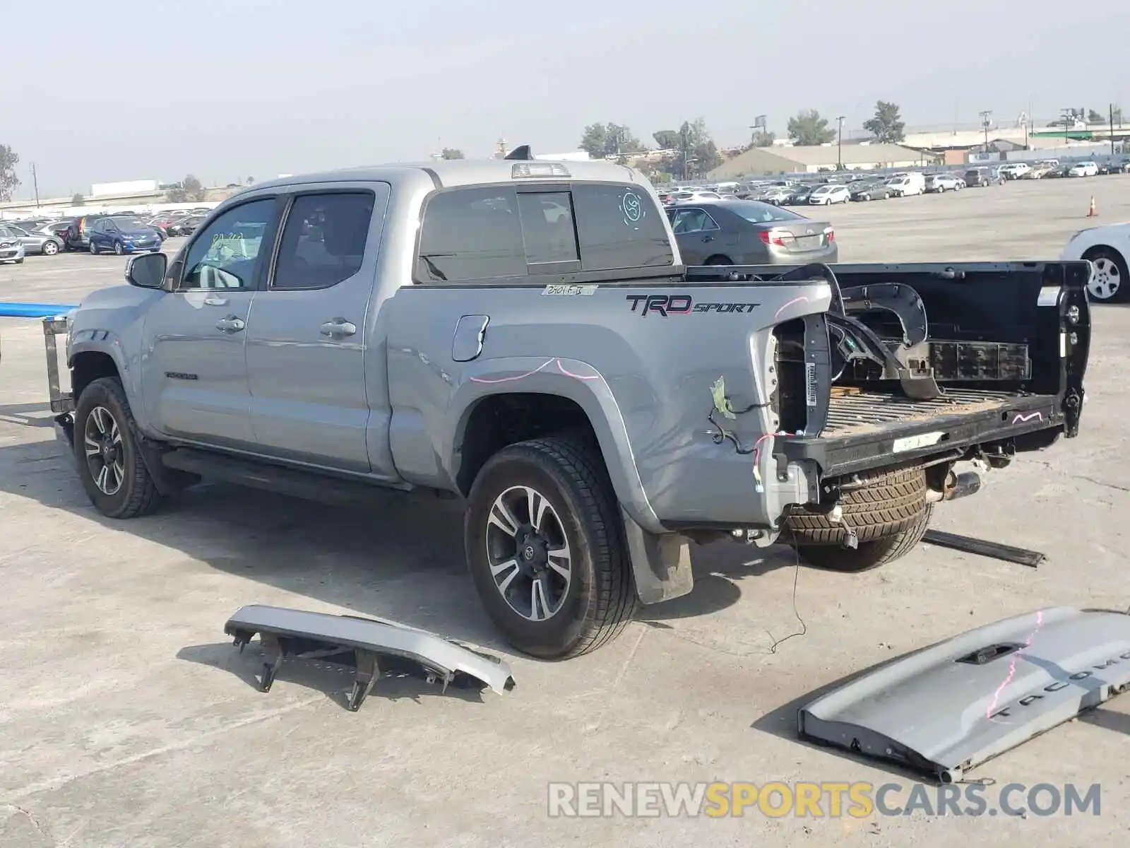 3 Фотография поврежденного автомобиля 3TMBZ5DNXKM022573 TOYOTA TACOMA 2019