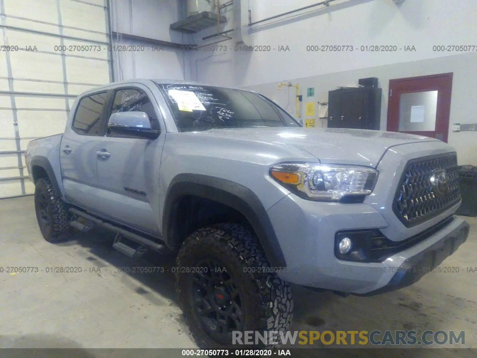 1 Photograph of a damaged car 3TMCZ5AN0KM190540 TOYOTA TACOMA 2019