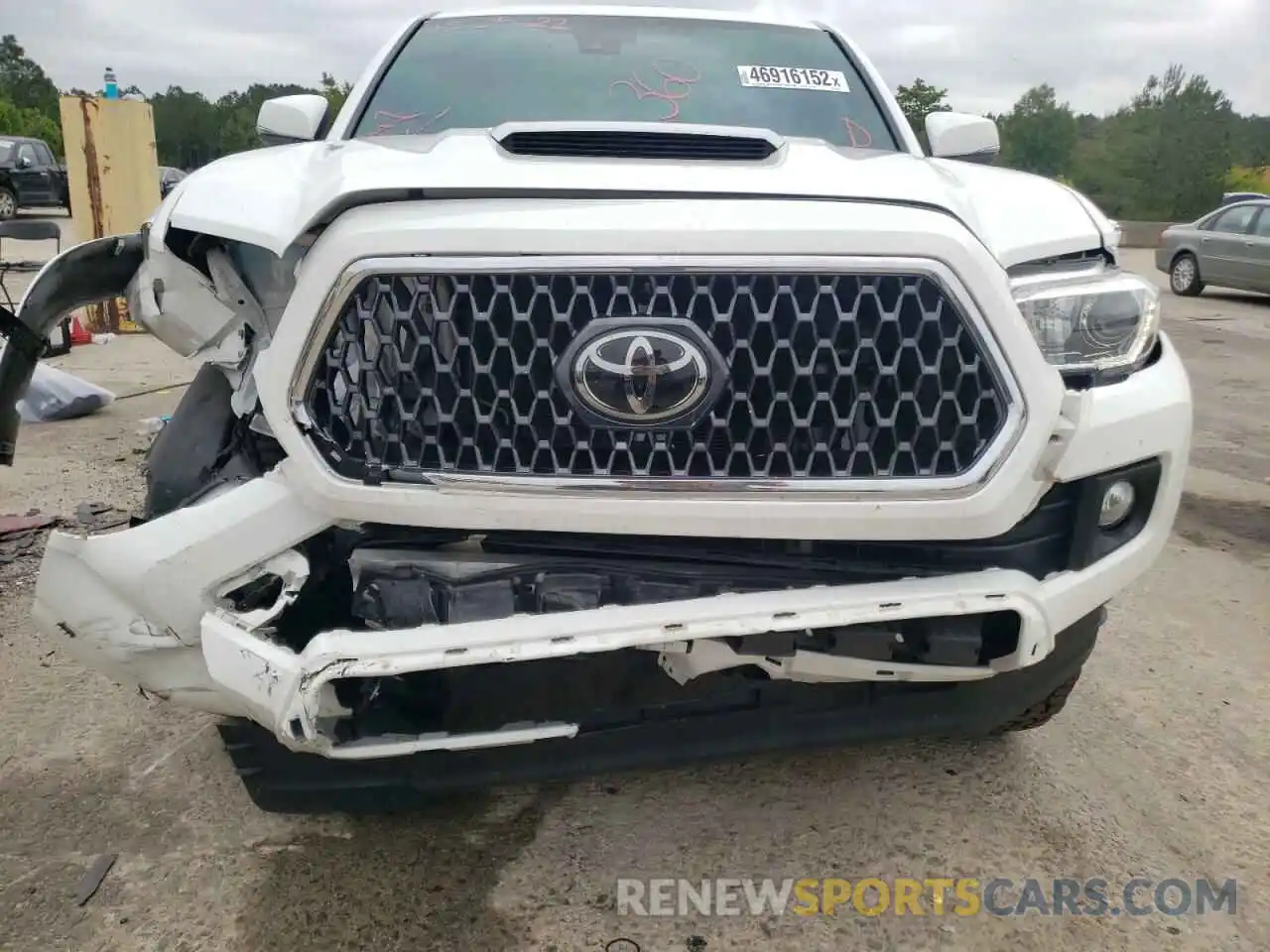 9 Photograph of a damaged car 3TMCZ5AN0KM191171 TOYOTA TACOMA 2019