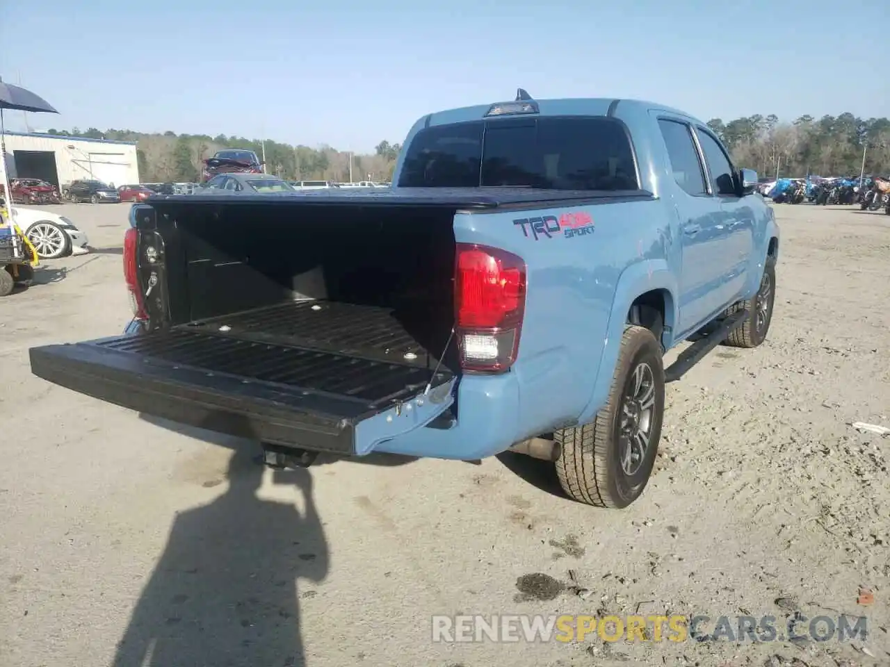 4 Photograph of a damaged car 3TMCZ5AN0KM191722 TOYOTA TACOMA 2019