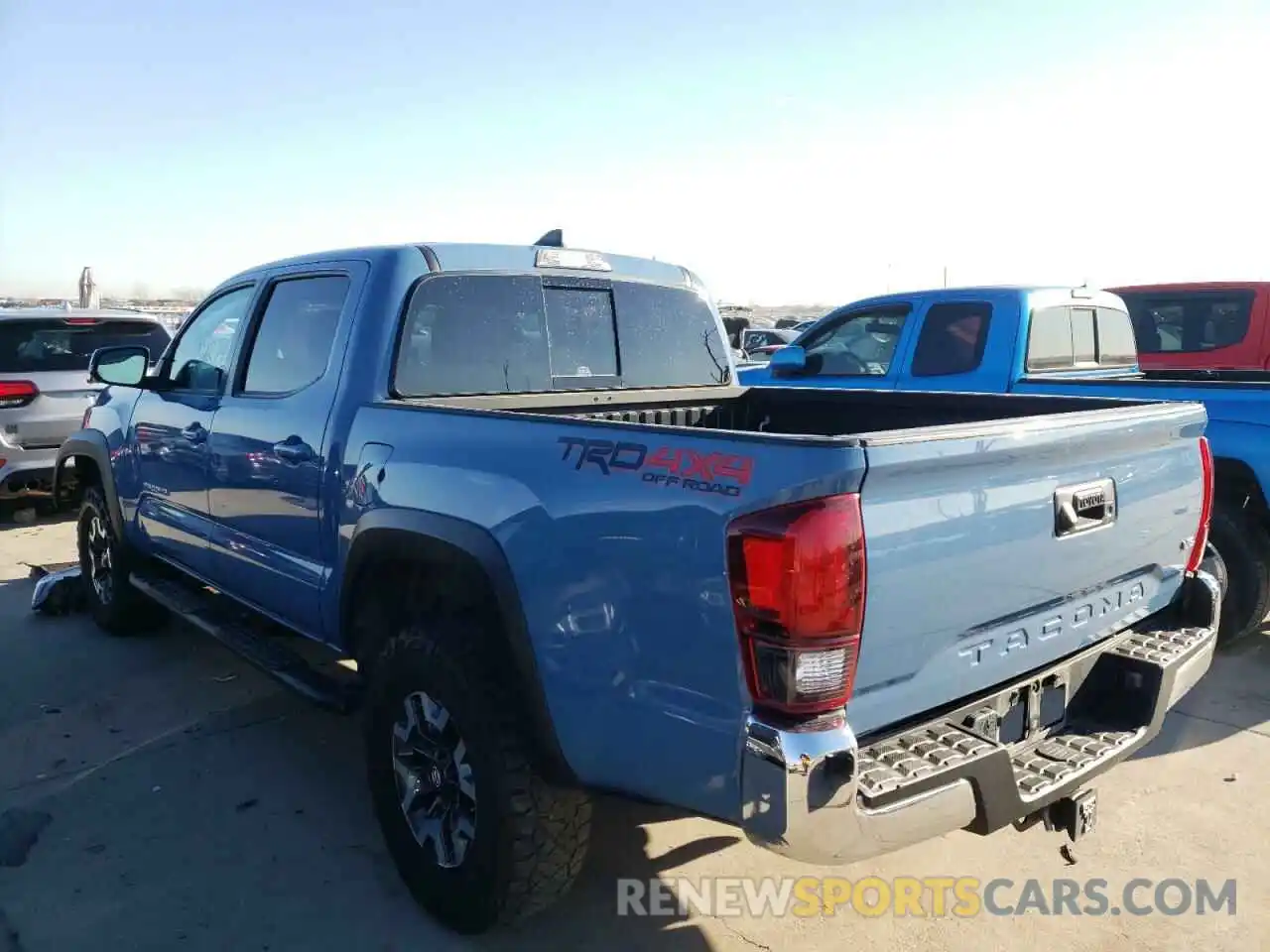 3 Photograph of a damaged car 3TMCZ5AN0KM195740 TOYOTA TACOMA 2019