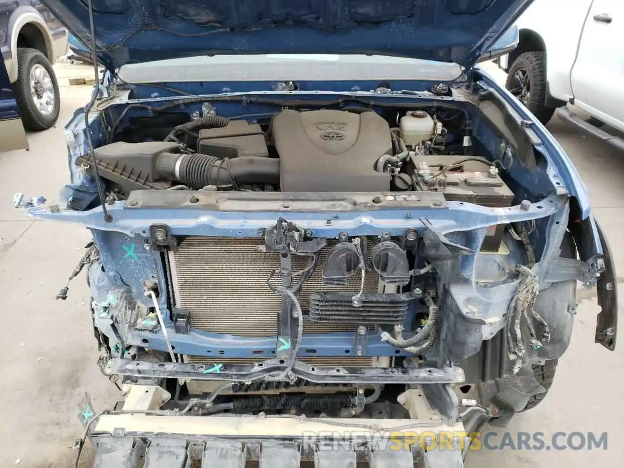 7 Photograph of a damaged car 3TMCZ5AN0KM195740 TOYOTA TACOMA 2019