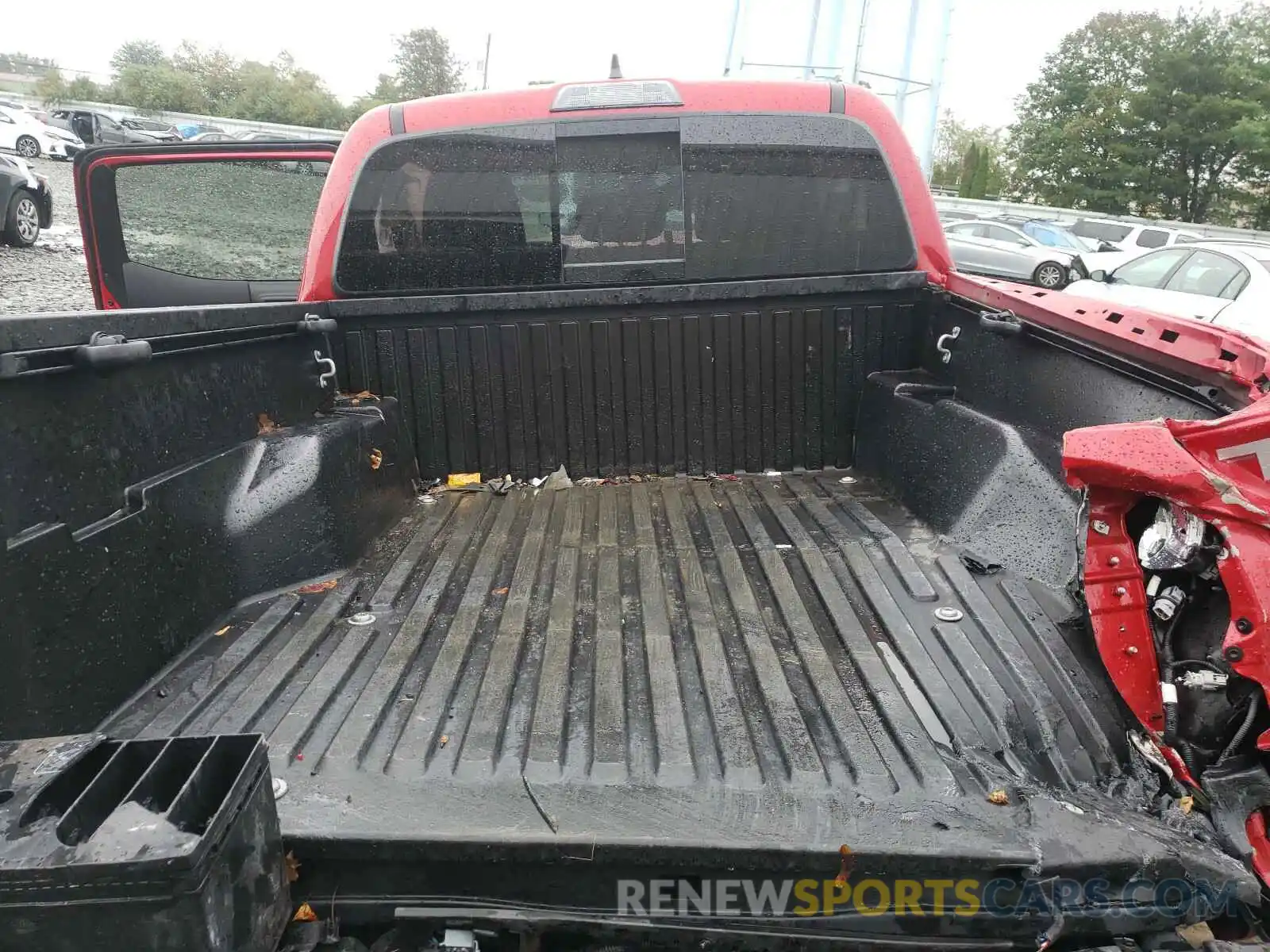 9 Photograph of a damaged car 3TMCZ5AN0KM196614 TOYOTA TACOMA 2019