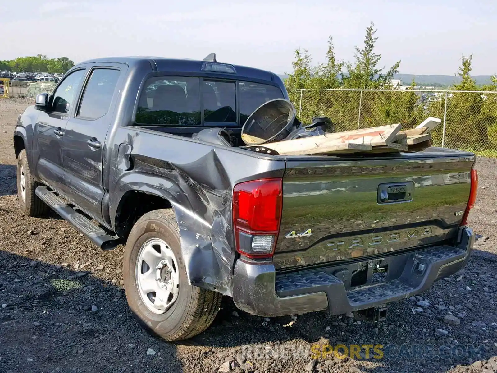 3 Photograph of a damaged car 3TMCZ5AN0KM198444 TOYOTA TACOMA 2019