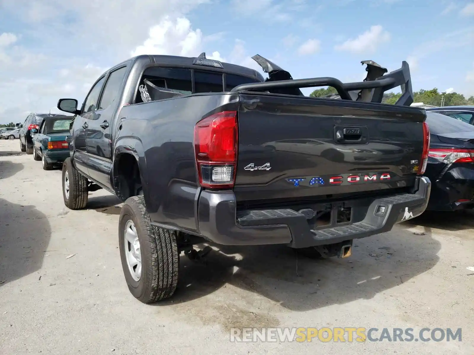 3 Photograph of a damaged car 3TMCZ5AN0KM201536 TOYOTA TACOMA 2019