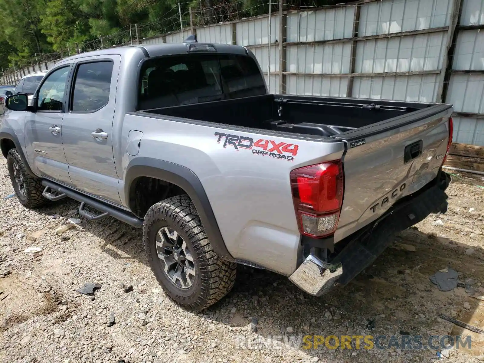 3 Photograph of a damaged car 3TMCZ5AN0KM203724 TOYOTA TACOMA 2019