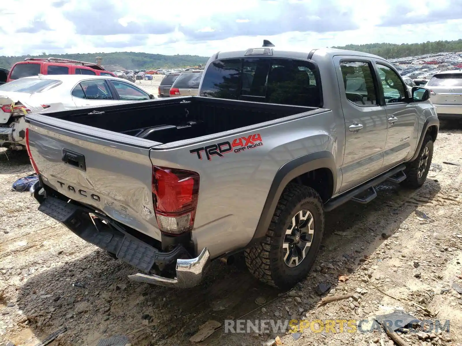 4 Photograph of a damaged car 3TMCZ5AN0KM203724 TOYOTA TACOMA 2019