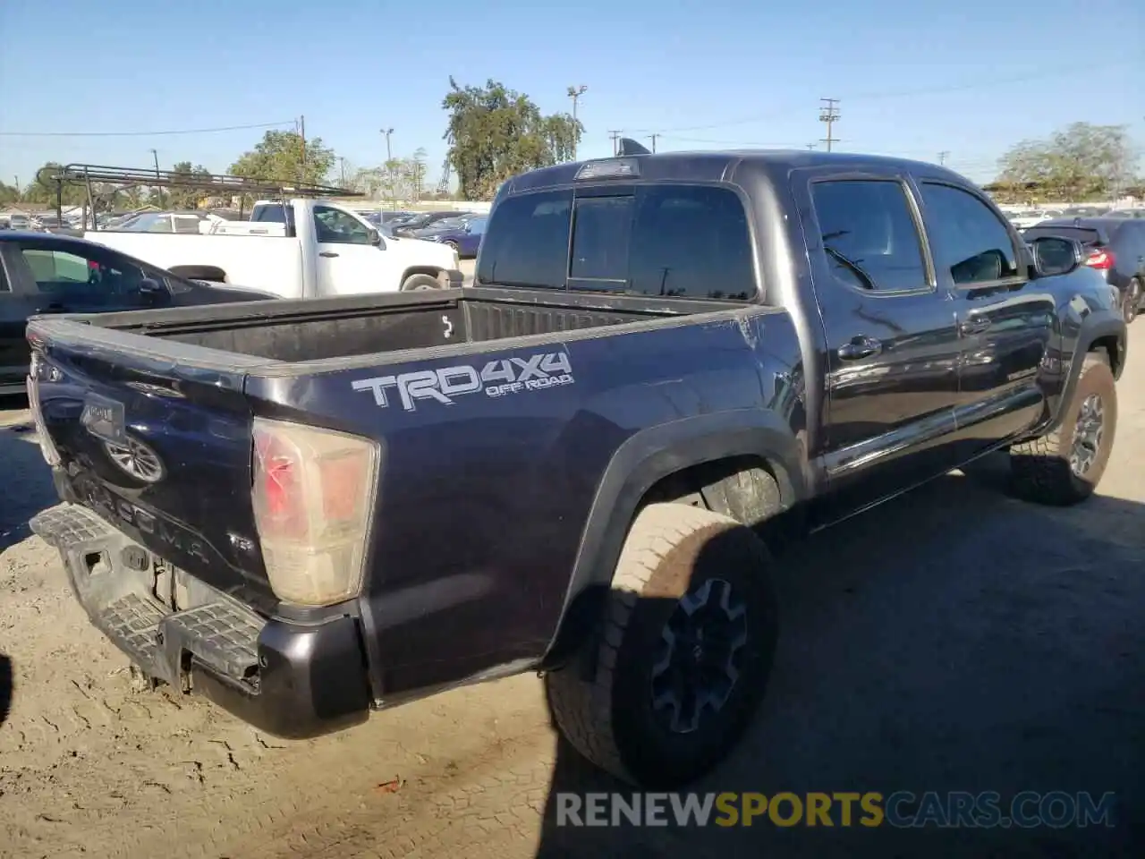 4 Photograph of a damaged car 3TMCZ5AN0KM209359 TOYOTA TACOMA 2019