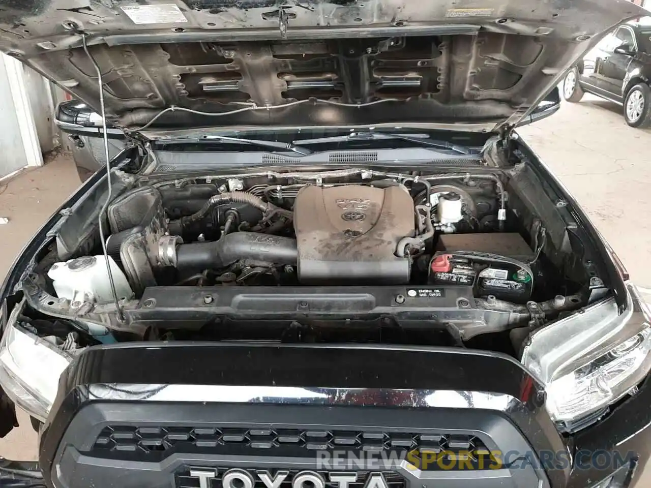 7 Photograph of a damaged car 3TMCZ5AN0KM211337 TOYOTA TACOMA 2019