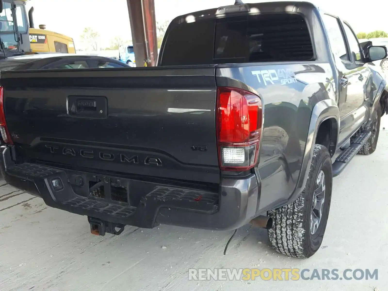 4 Photograph of a damaged car 3TMCZ5AN0KM214920 TOYOTA TACOMA 2019