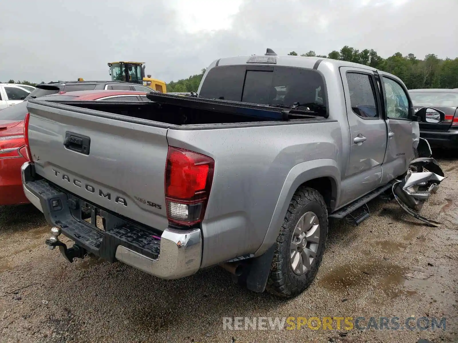 4 Photograph of a damaged car 3TMCZ5AN0KM215663 TOYOTA TACOMA 2019