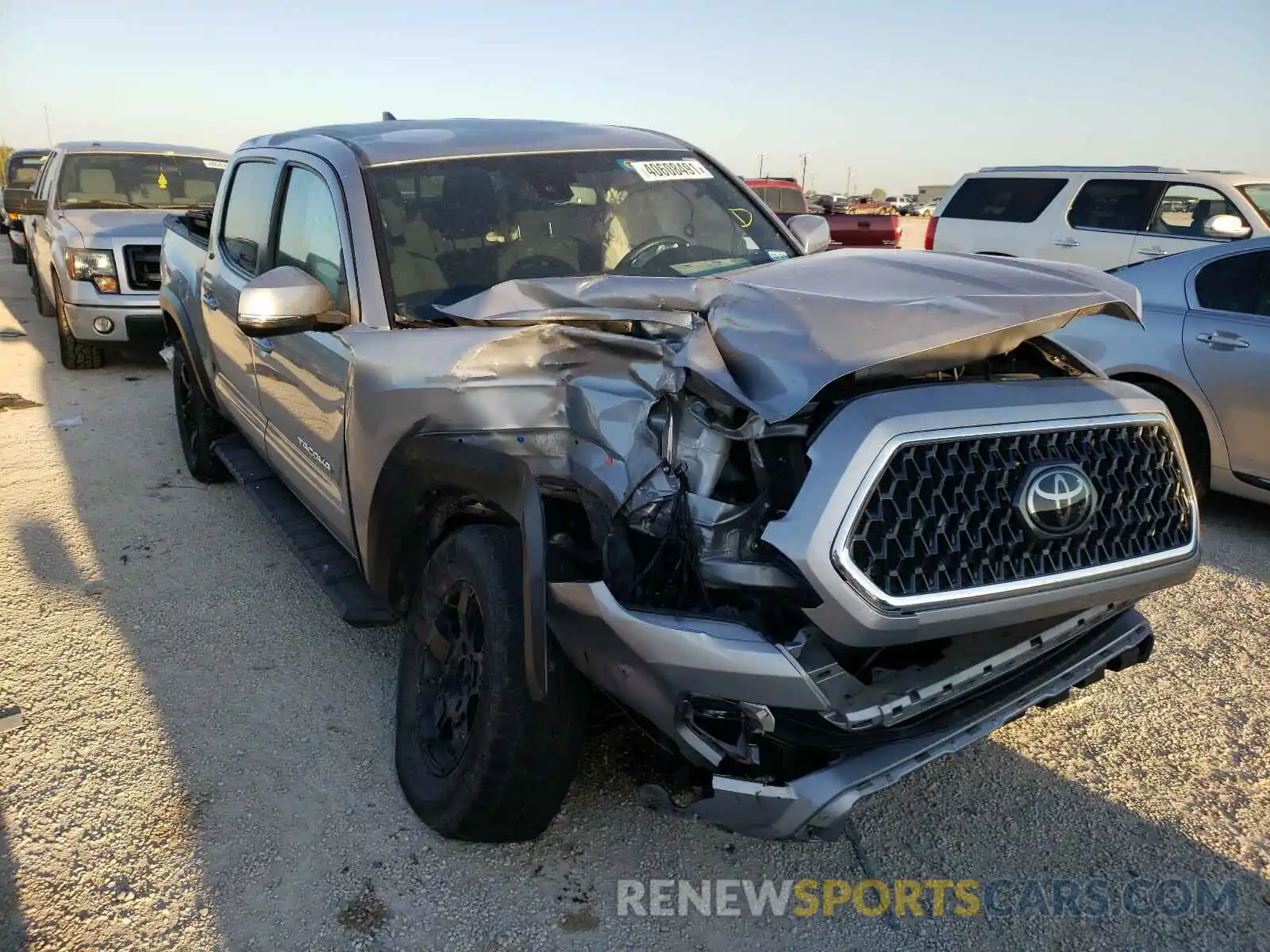 1 Photograph of a damaged car 3TMCZ5AN0KM216750 TOYOTA TACOMA 2019