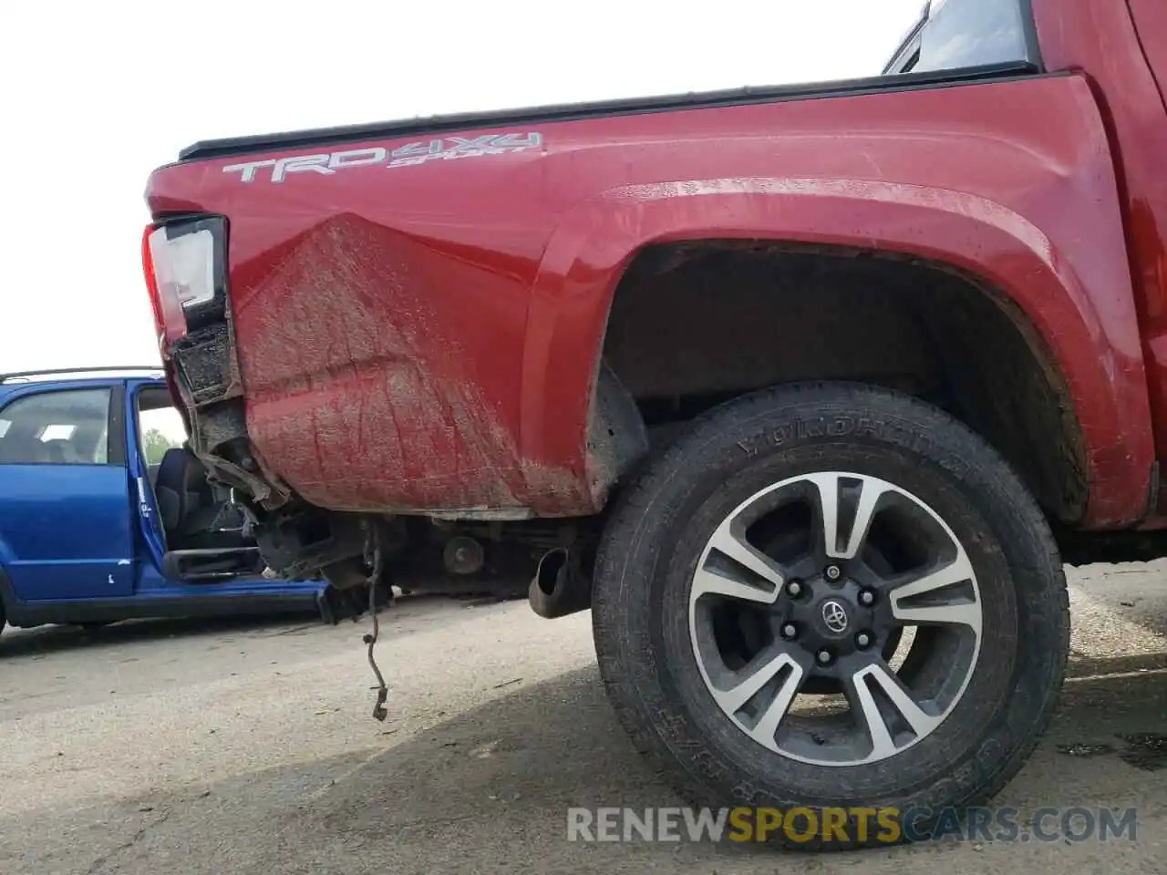 9 Photograph of a damaged car 3TMCZ5AN0KM217493 TOYOTA TACOMA 2019