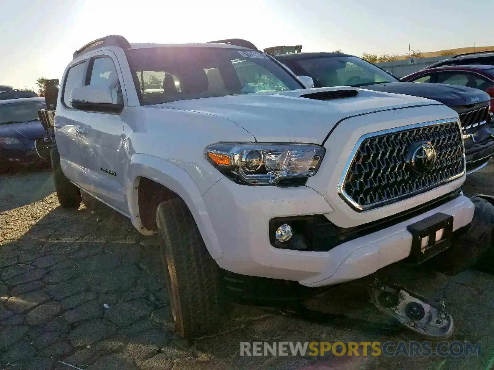 1 Photograph of a damaged car 3TMCZ5AN0KM217980 TOYOTA TACOMA 2019