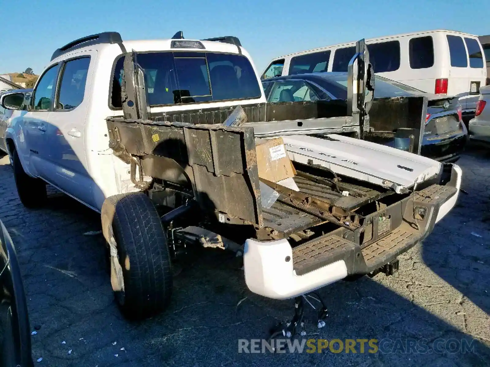 3 Photograph of a damaged car 3TMCZ5AN0KM217980 TOYOTA TACOMA 2019