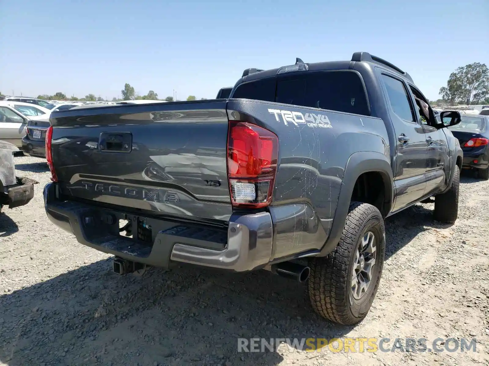 4 Photograph of a damaged car 3TMCZ5AN0KM218689 TOYOTA TACOMA 2019