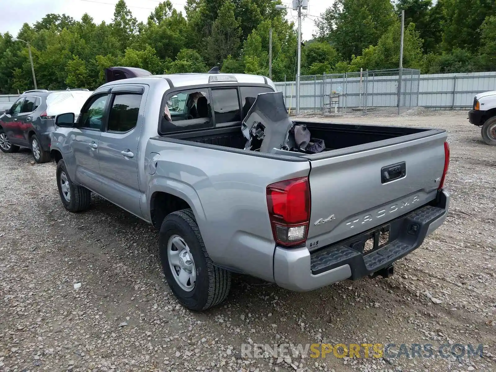 3 Photograph of a damaged car 3TMCZ5AN0KM223598 TOYOTA TACOMA 2019